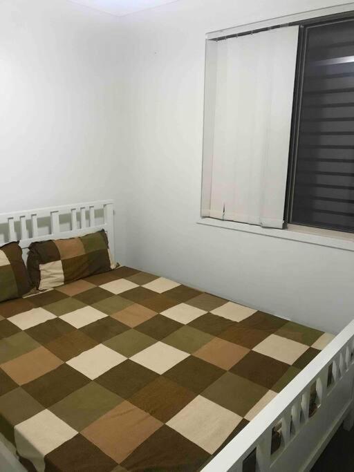 Room With Separate Bath In Shared Homestay Redcliffe Bagian luar foto