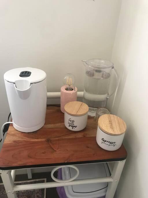 Room With Separate Bath In Shared Homestay Redcliffe Bagian luar foto